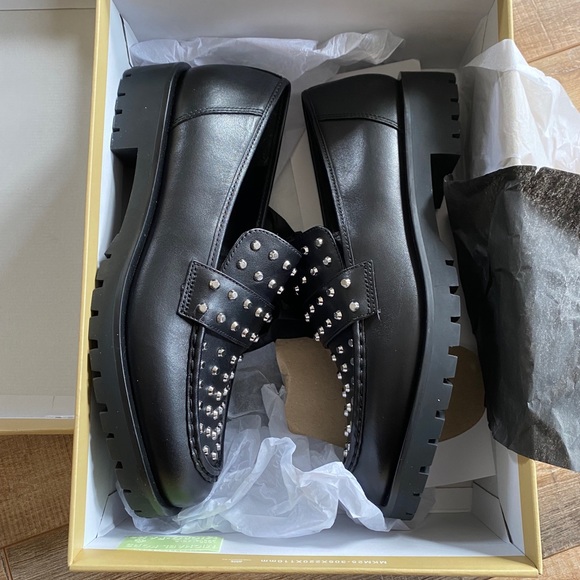 ❌SOLD❌ Michael Kors black leather studded loafers - Picture 2 of 6